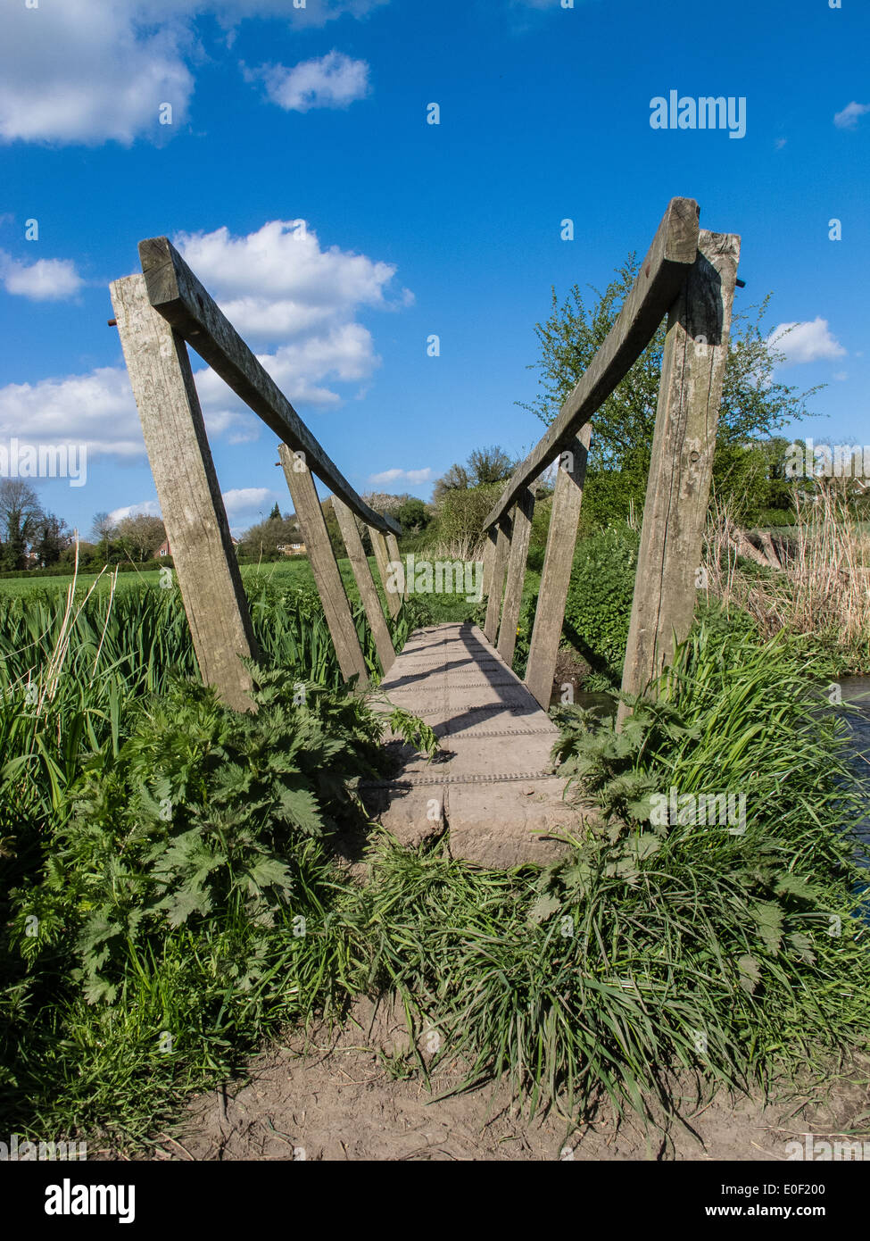 Footbridge across the River Misbourne in Amersham Stock Photo Alamy
