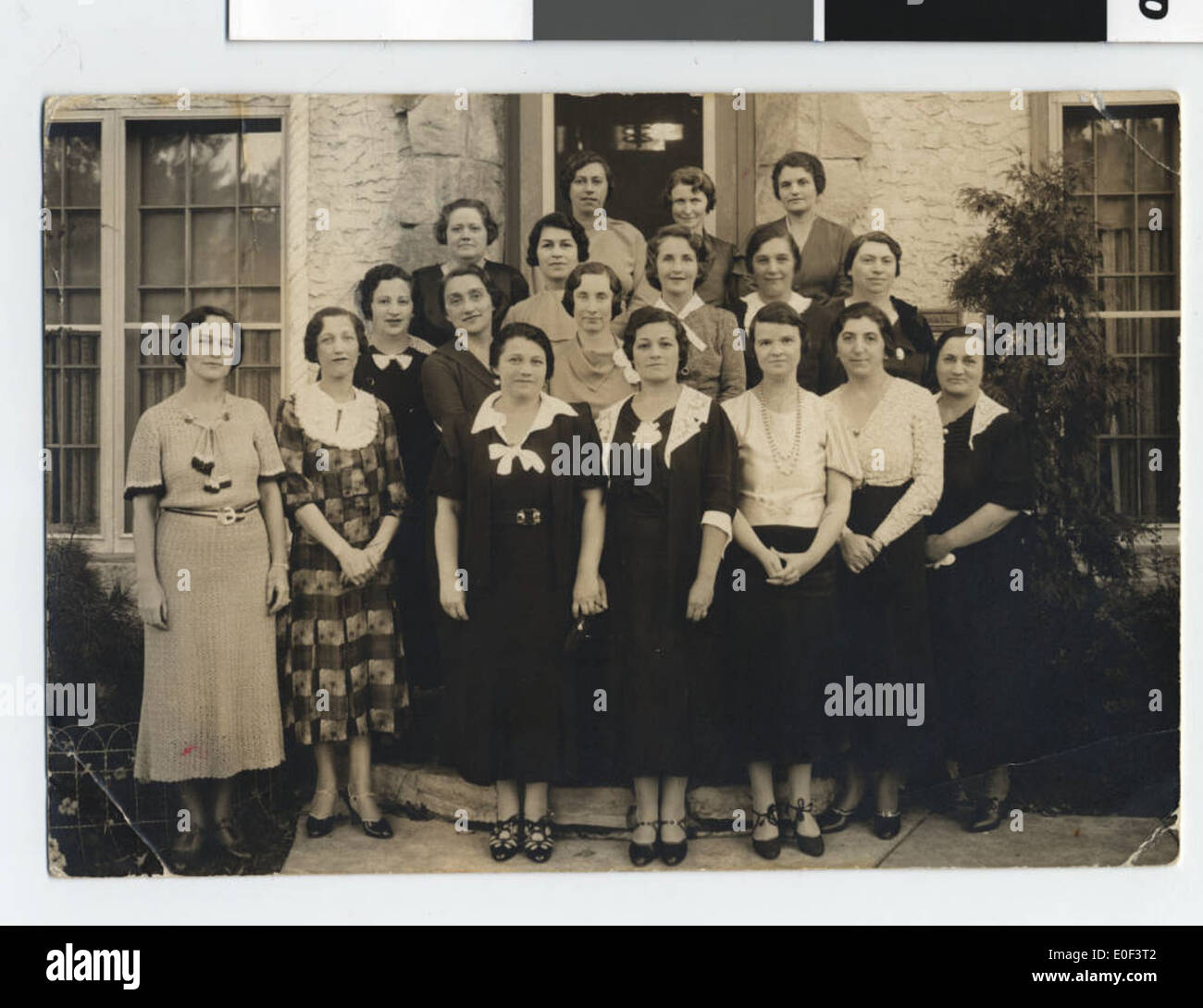 Group of women in 1960s hi-res stock photography and images - Alamy