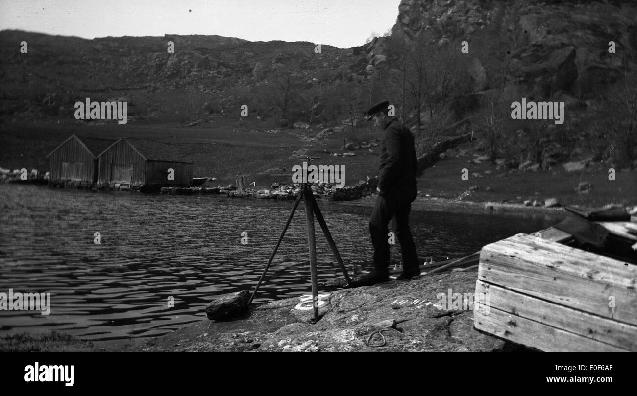 Surveying, Vågavågen, Bokn. 1912. Stock Photo