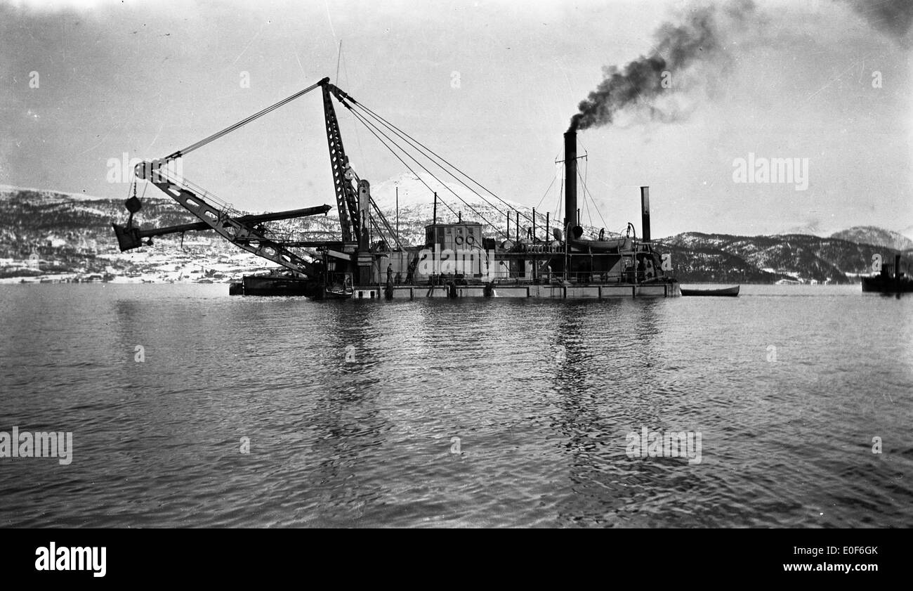 Construction work in Nærøysundet, 1924. Stock Photo