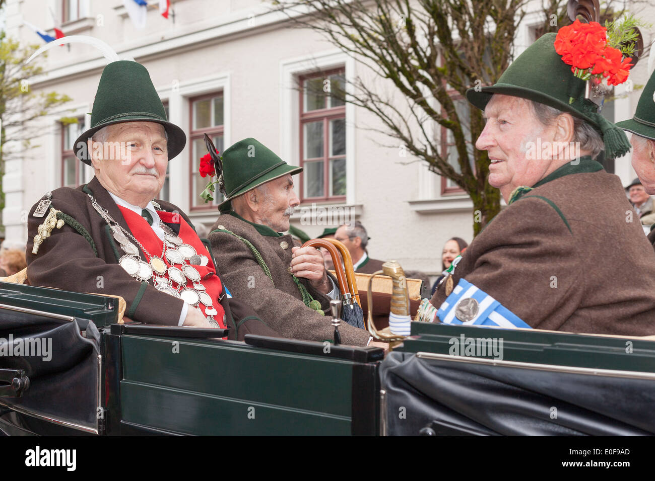Protect the king and dignitaries during Patronatstag in the coach Stock Photo