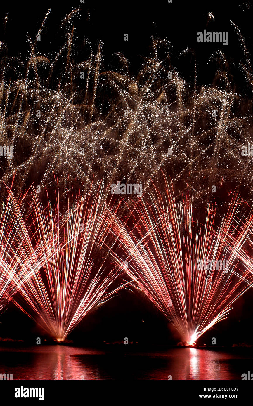 irework fireworks pyrotechnic explosive colorful event celecration show