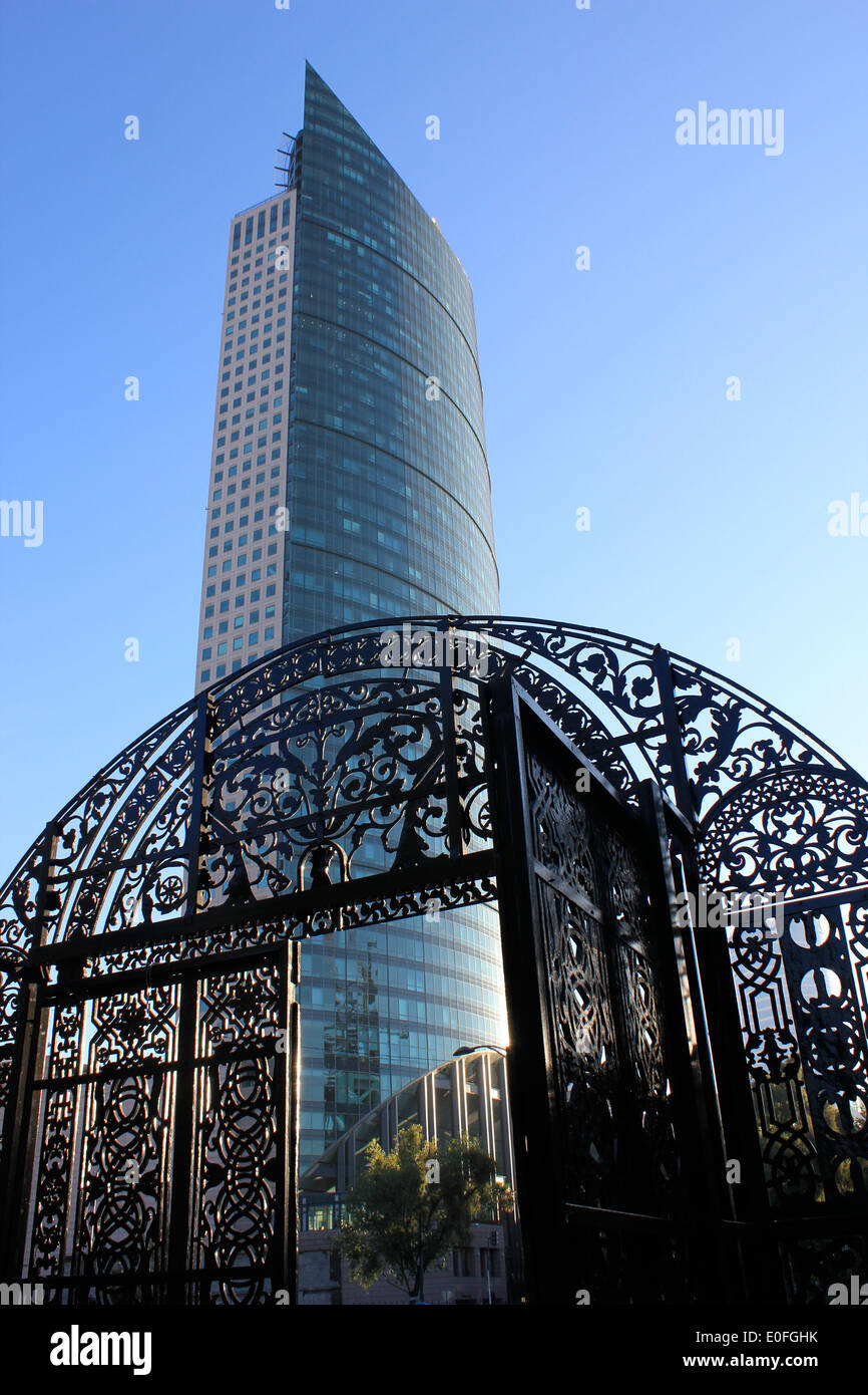 Torre Mayor Mexico High Resolution Stock Photography and Images - Alamy