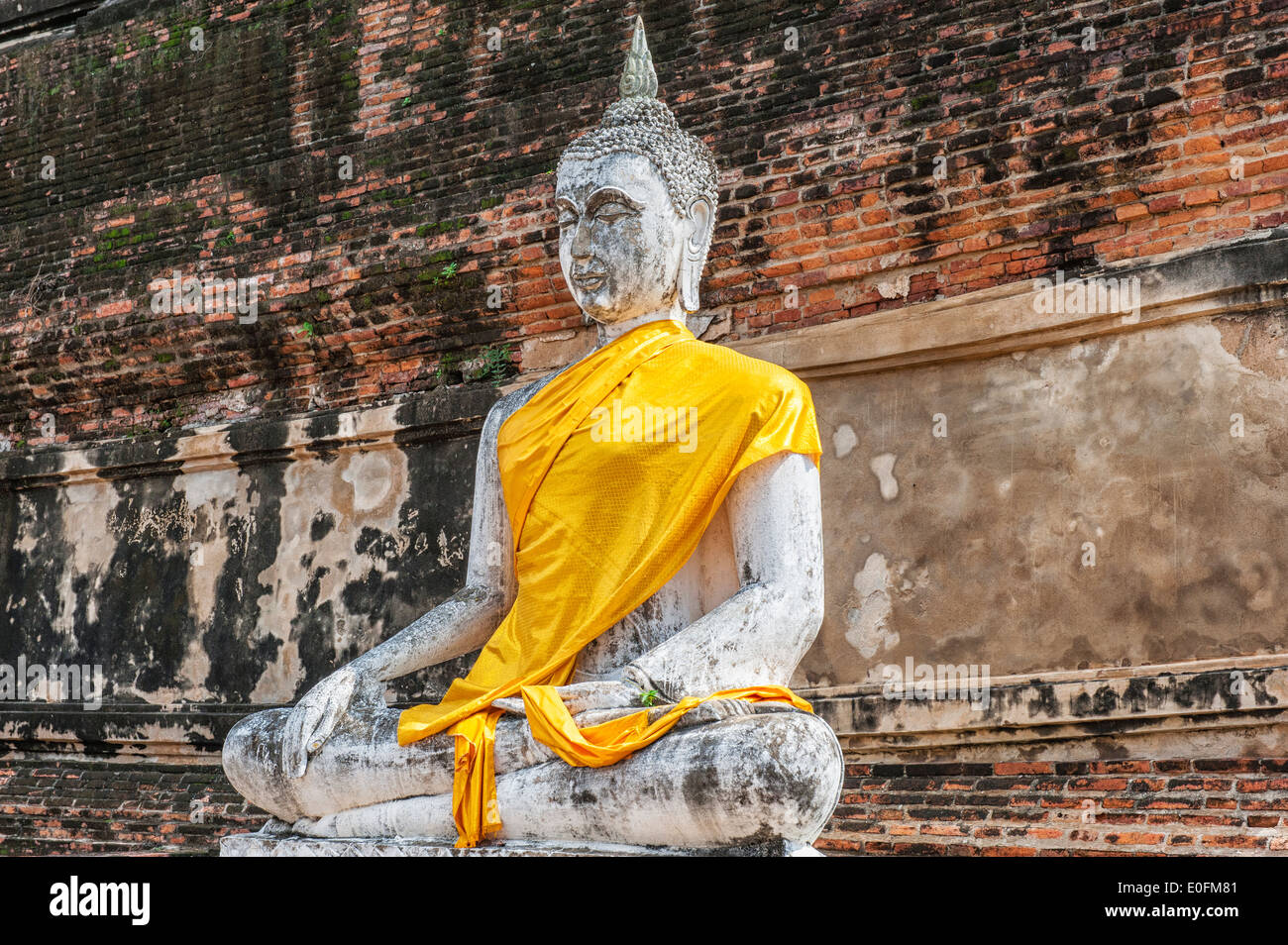 Buddha statues around the central stupa, Wat Yai Chai Mongkhon