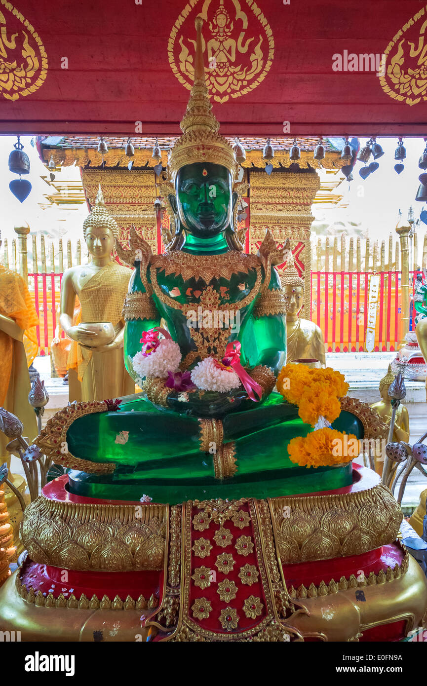 Thailand chiang mai jade buddha hires stock photography and images Alamy