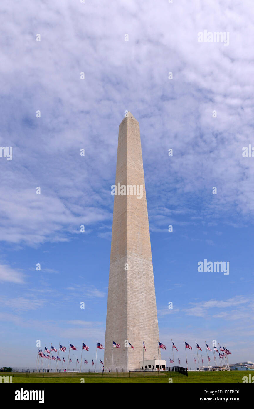 Washington, DC, USA. 12th May, 2014. The Washington Monument is seen before a reopening ceremony, in Washington, DC, the United States, on May 12, 2014. The iconic Washington Monument in this American national capital on Monday reopened on completion of 32-month repairs with a cost of 15 million U.S. dollars. Credit:  Yin Bogu/Xinhua/Alamy Live News Stock Photo