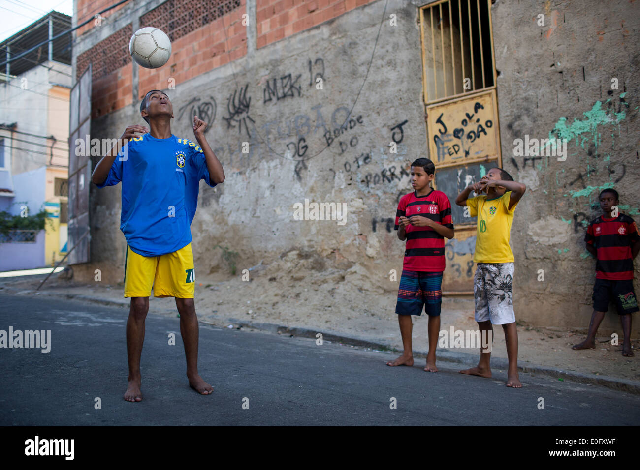 Brazilian Boys Playing Football In A Favela Street Of Rio De Janeiro Stock Photo Alamy Brazilian Boys Playing Football In A Favela Street Of Rio De Janeiro Stock Photo Alamy
