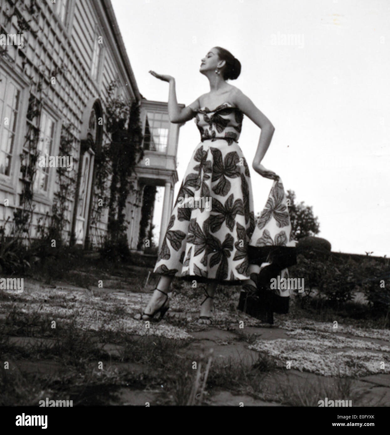 1950s fashion models posing in hi-res stock photography and images