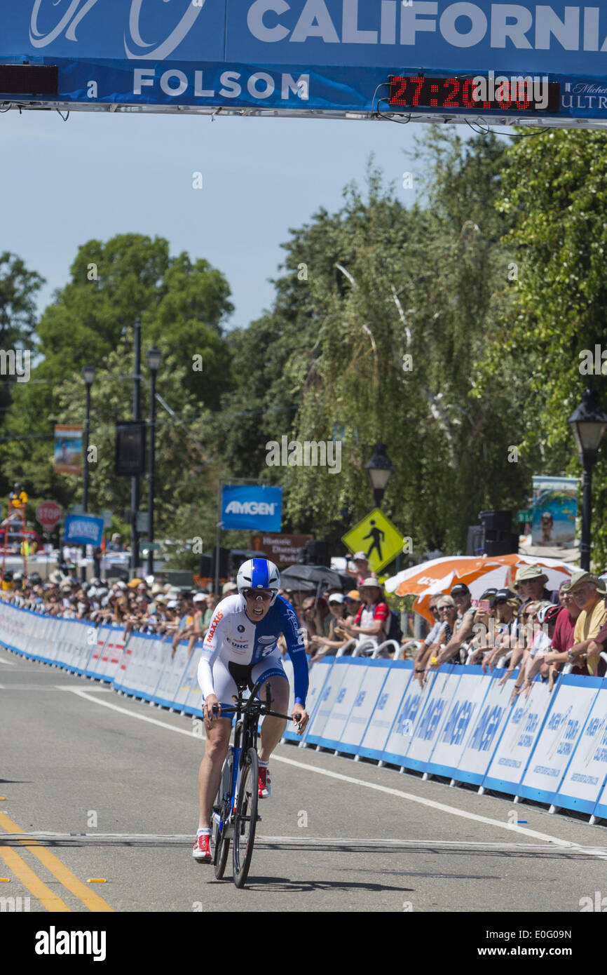 Folsom, California, USA. 12th May, 2014. Monday, May 12, 2014.ALISON POWERS, of United Health Care Pro Cycling Team, crosses the finish line in first place during the Women's Amgen Tour of California, Stage 2 time trial in Folsom, California. POWERS time was 27:20:65. © Tracy Barbutes/ZUMA Wire/ZUMAPRESS.com/Alamy Live News Stock Photo