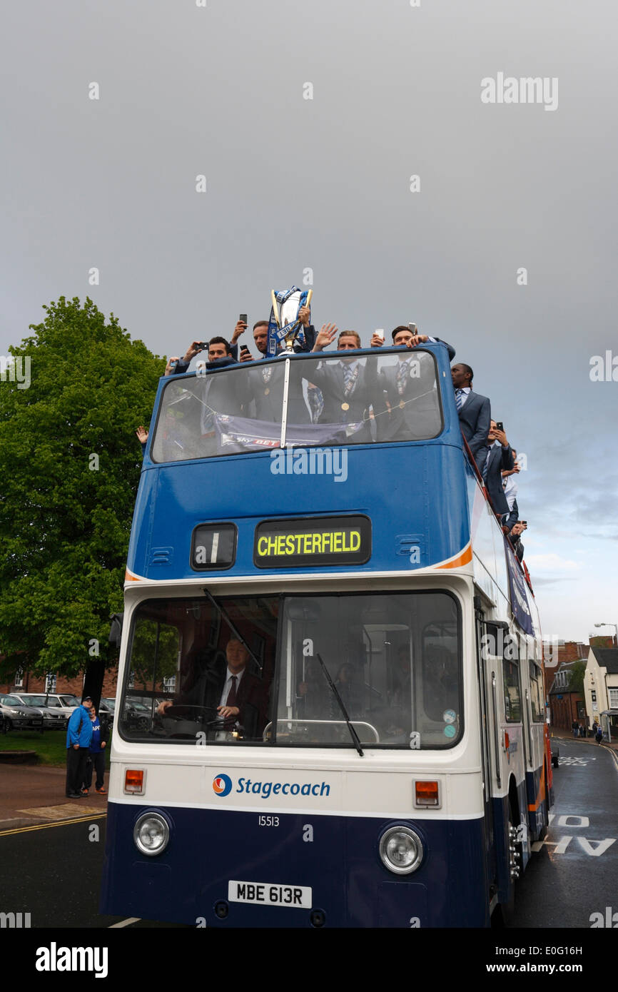 Chesterfield, UK. 12th May, 2014. Chesterfield F.C. football team, league 2 champions, open top bus parade and civic reception at Chesterfield town hall, UK. Monday 12th May 2014 Stock Photo