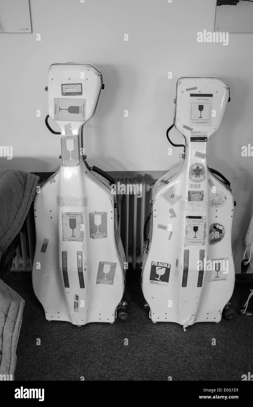 Musical instrument cases Black and White Stock Photos & Images - Alamy