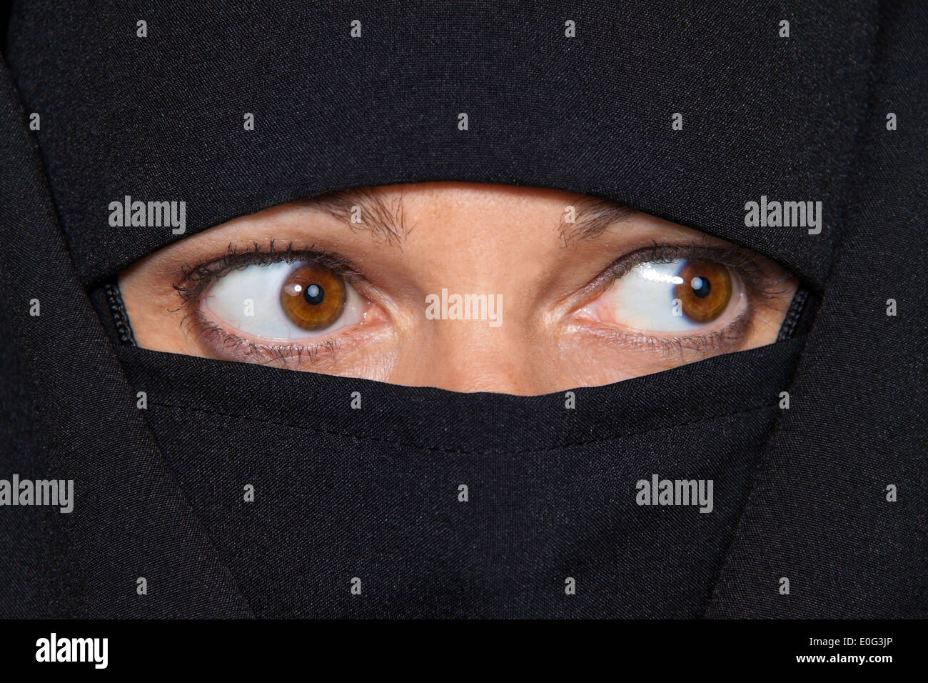 Symbolic photo Islam. Muslim with burqa is veiled., Symbolfoto Islam ...