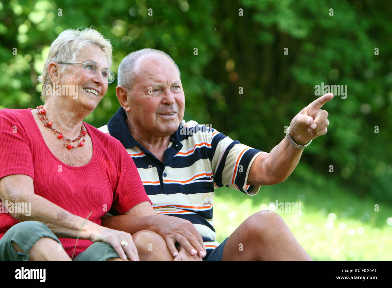 Happy senior citizen's pair [], 60 +, old, old, old men, to old, age, old  man, older men, to older, older, older man, age group Stock Photo - Alamy