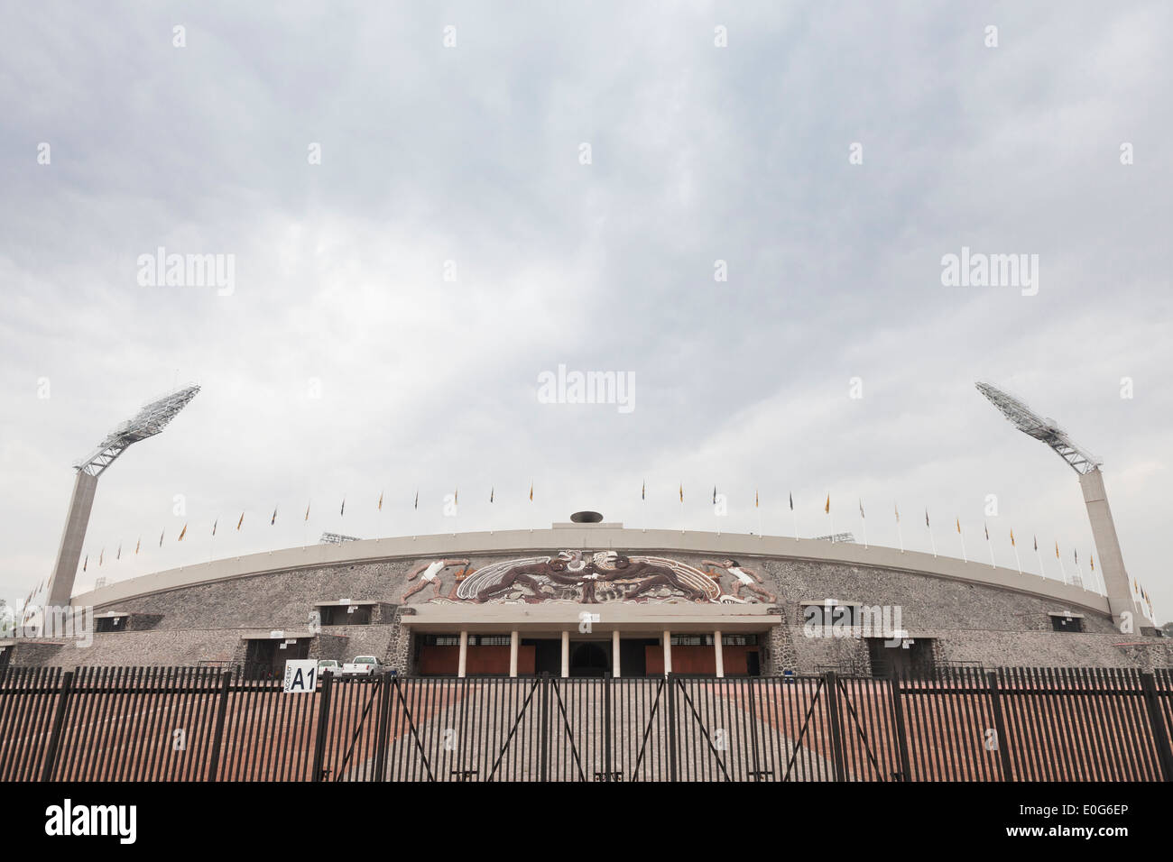 Estadio olimpico hi-res stock photography and images - Page 3 - Alamy