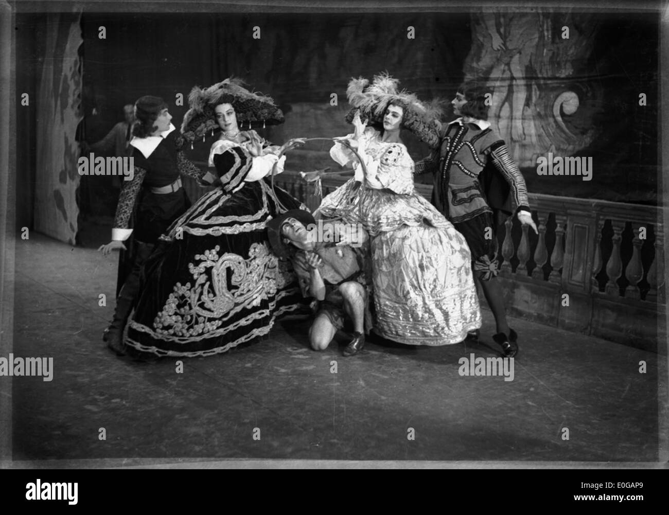 Tamara Grigorieva, Irina Zarova, Alberto Alonso (as the Dwarf in front), Georges Skibine and Nicolas Ivangin in Pavane, Original Ballet Russe Australian tour [2]. Stock Photo