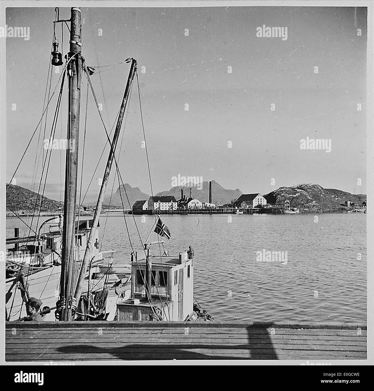 Bodö Hafen, im Hintergrund die Lofoten Stock Photo - Alamy