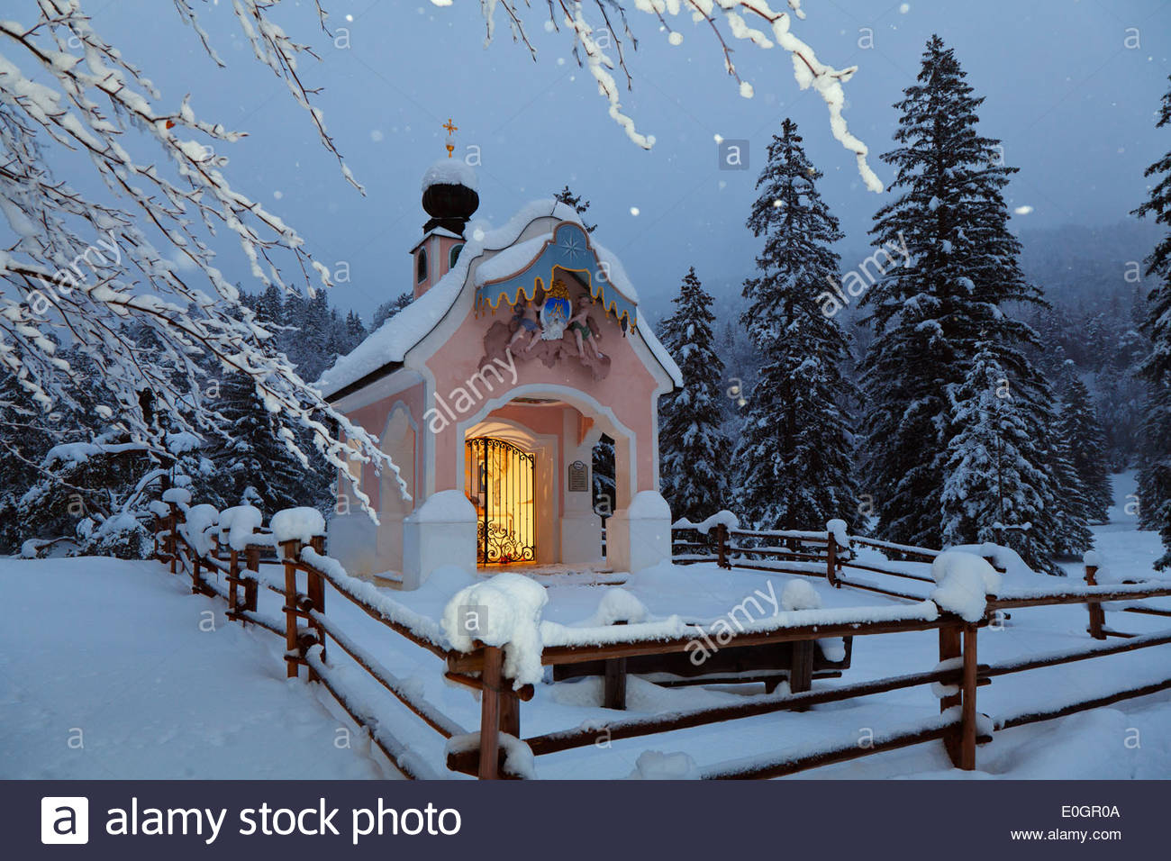 Chapel Maria Koenigin At Lake Lautersee In Winter, Mittenwald Stock 