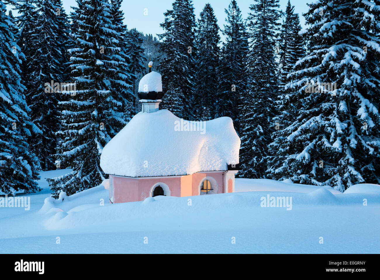 Chapel Maria Koenigin at lake Lautersee in winter after the snowfall, Mittenwald, Werdenfelser Land, Upper Bavaria, Bavaria, Ger Stock Photo