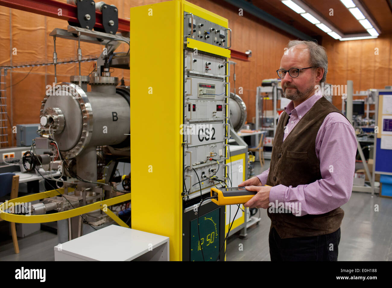 Atomic clock hires stock photography and images Alamy