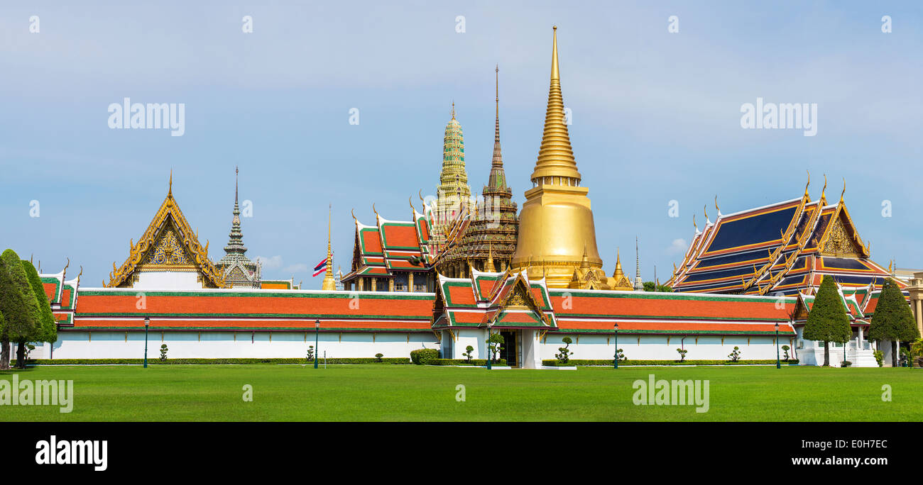 Grand Palace and Temple of Emerald Buddha complex in Bangkok, Thailand Stock Photo