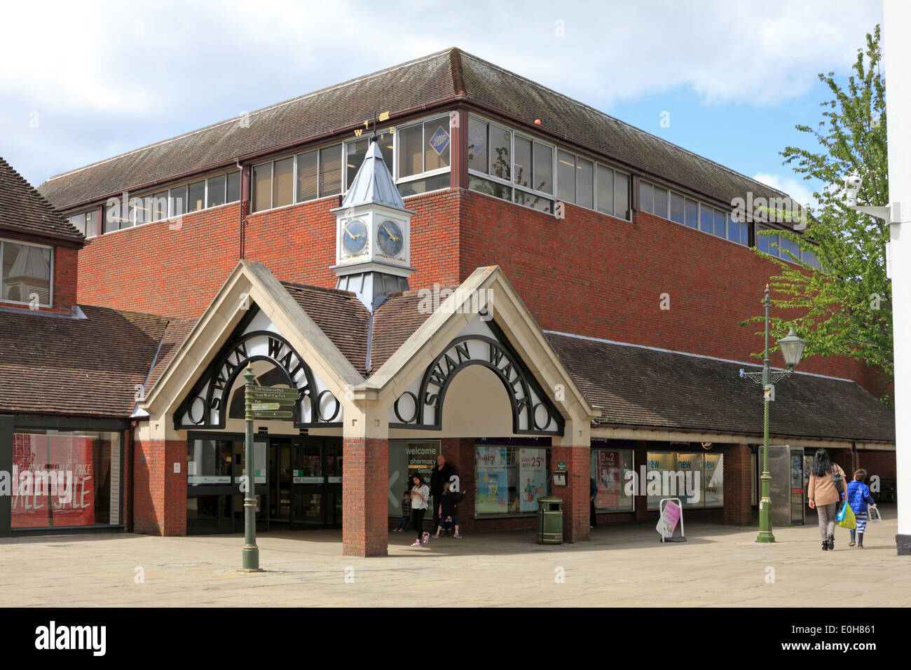 Entrance to the Swan Walk shopping centre, Horsham, West Sussex, England, UK. Stock Photo