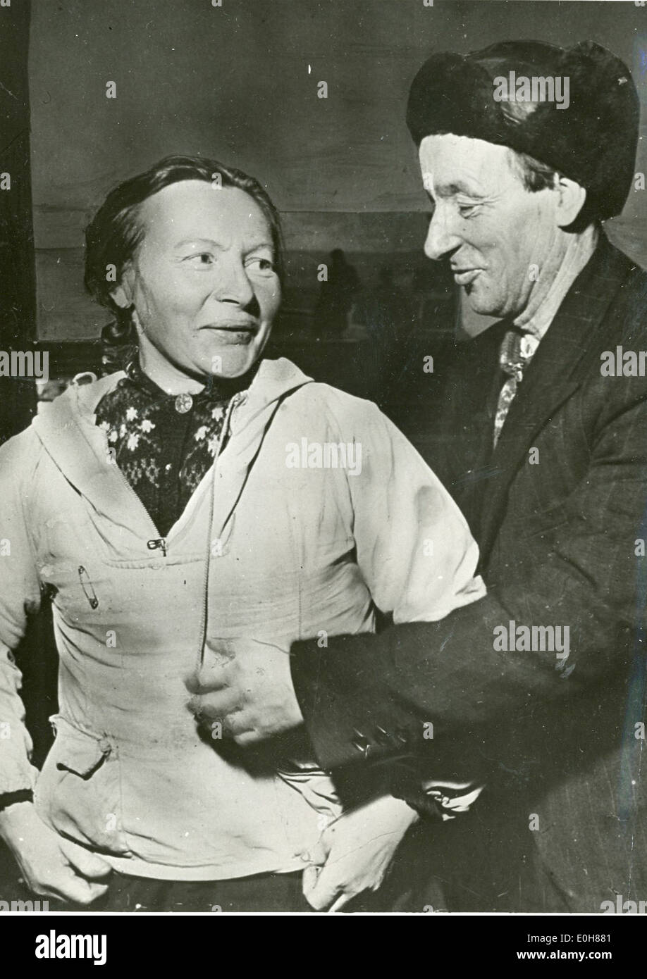 Second world war evacuation hi-res stock photography and images - Alamy