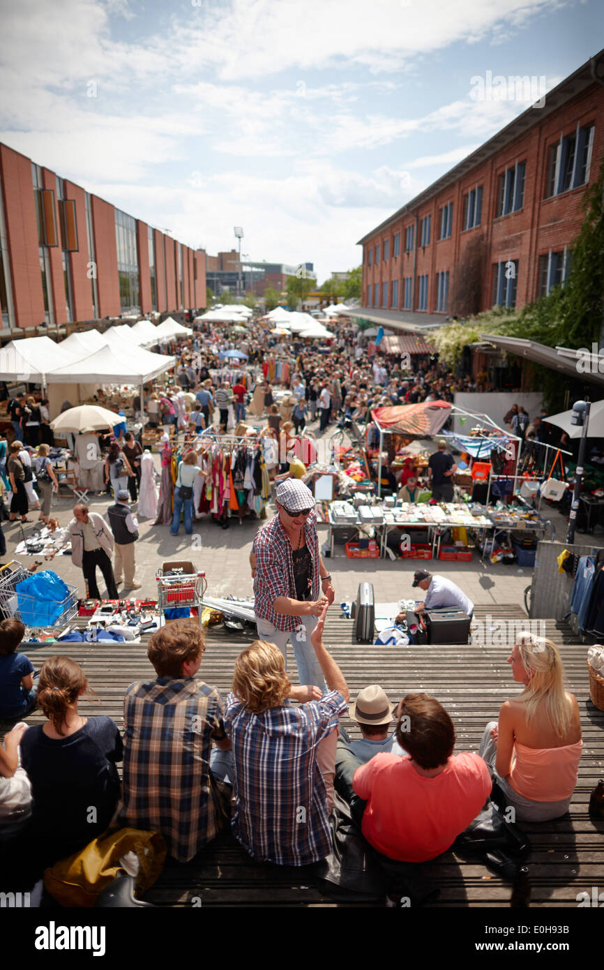 Fleamarket Flohschanze, saturdays near the old butchery building ...