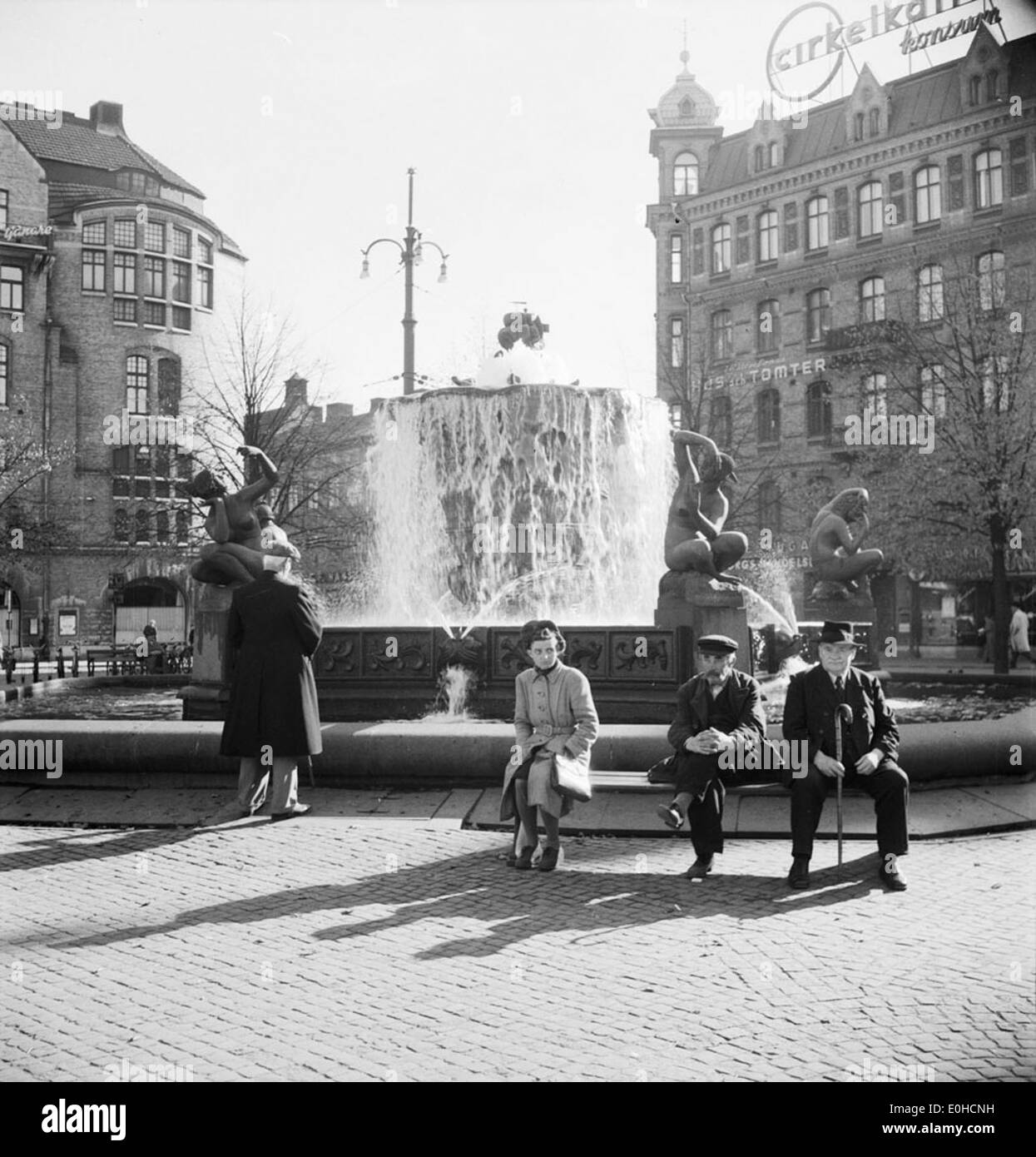 a-photograph-of-gothenburg-sweden-from-1946-capturing-the-city-s