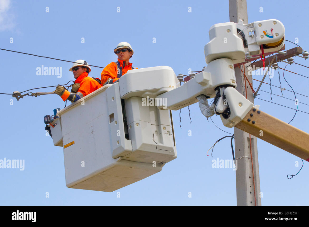 Power line repair hi-res stock photography and images - Alamy