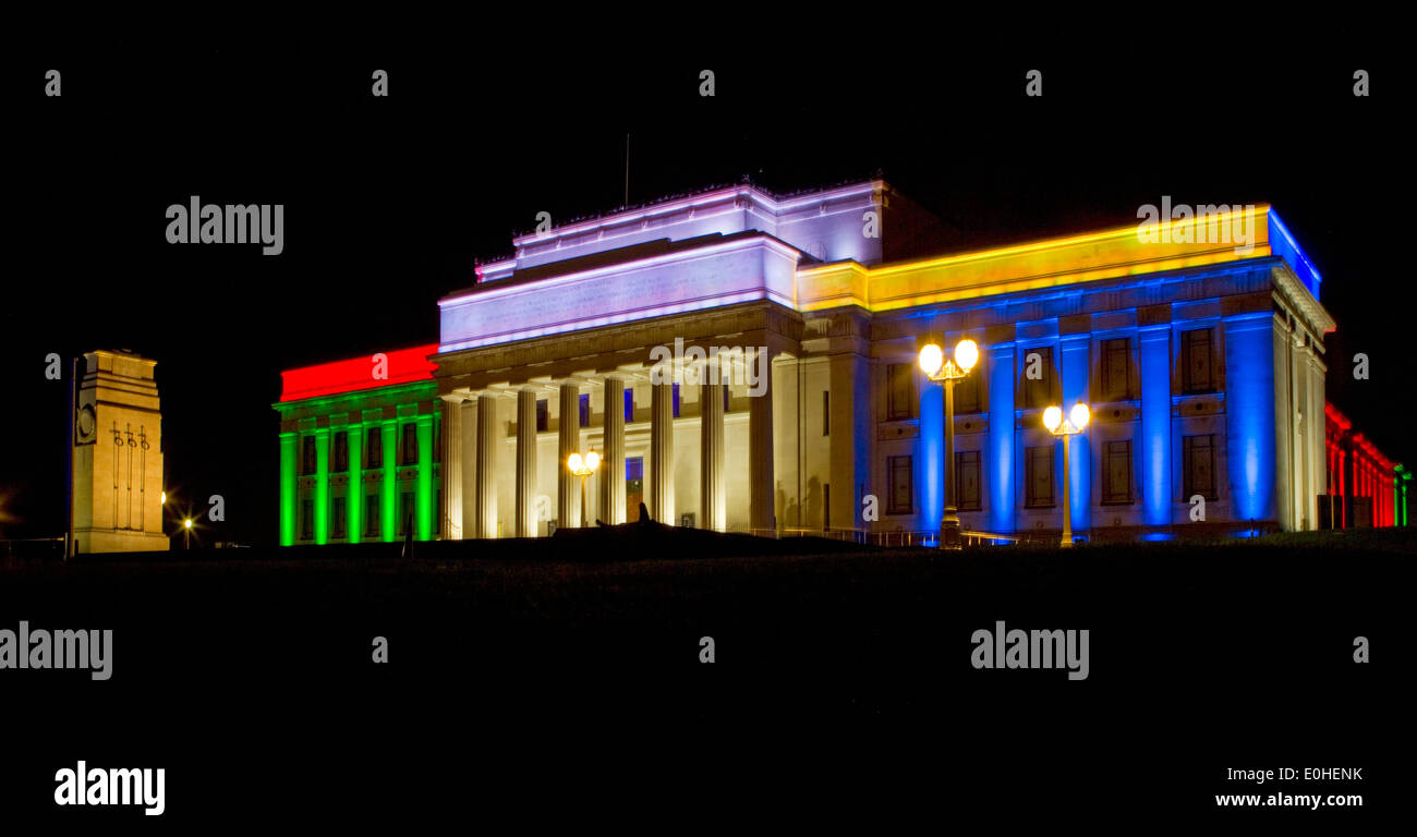 War Memorial Museum illuminated in blue, green, red and yellow to reflect the South African flag on the death of Nelson Mandela Stock Photo