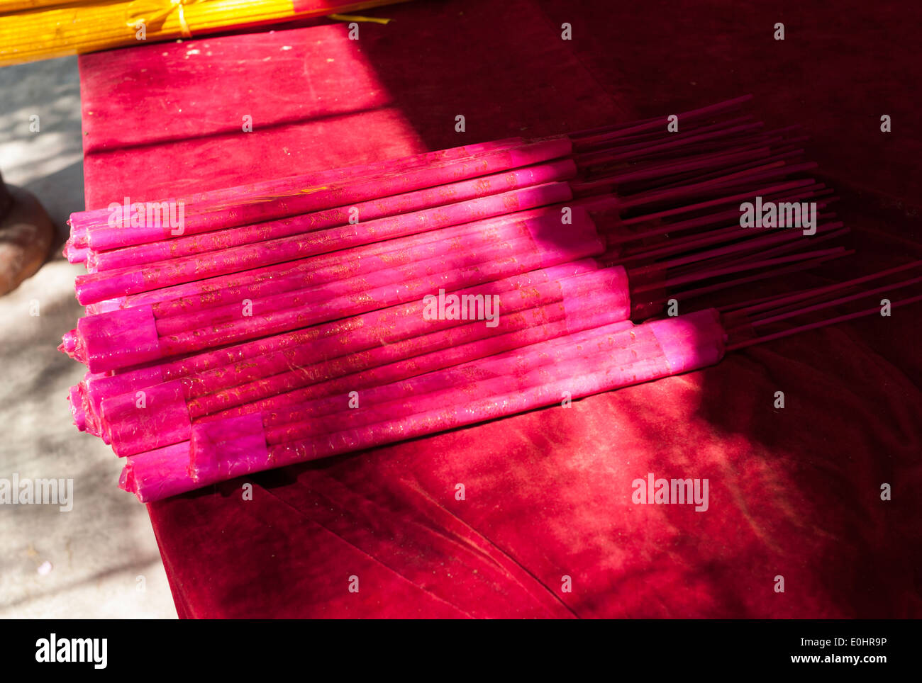 Incense sticks horizontal hi-res stock photography and images - Alamy