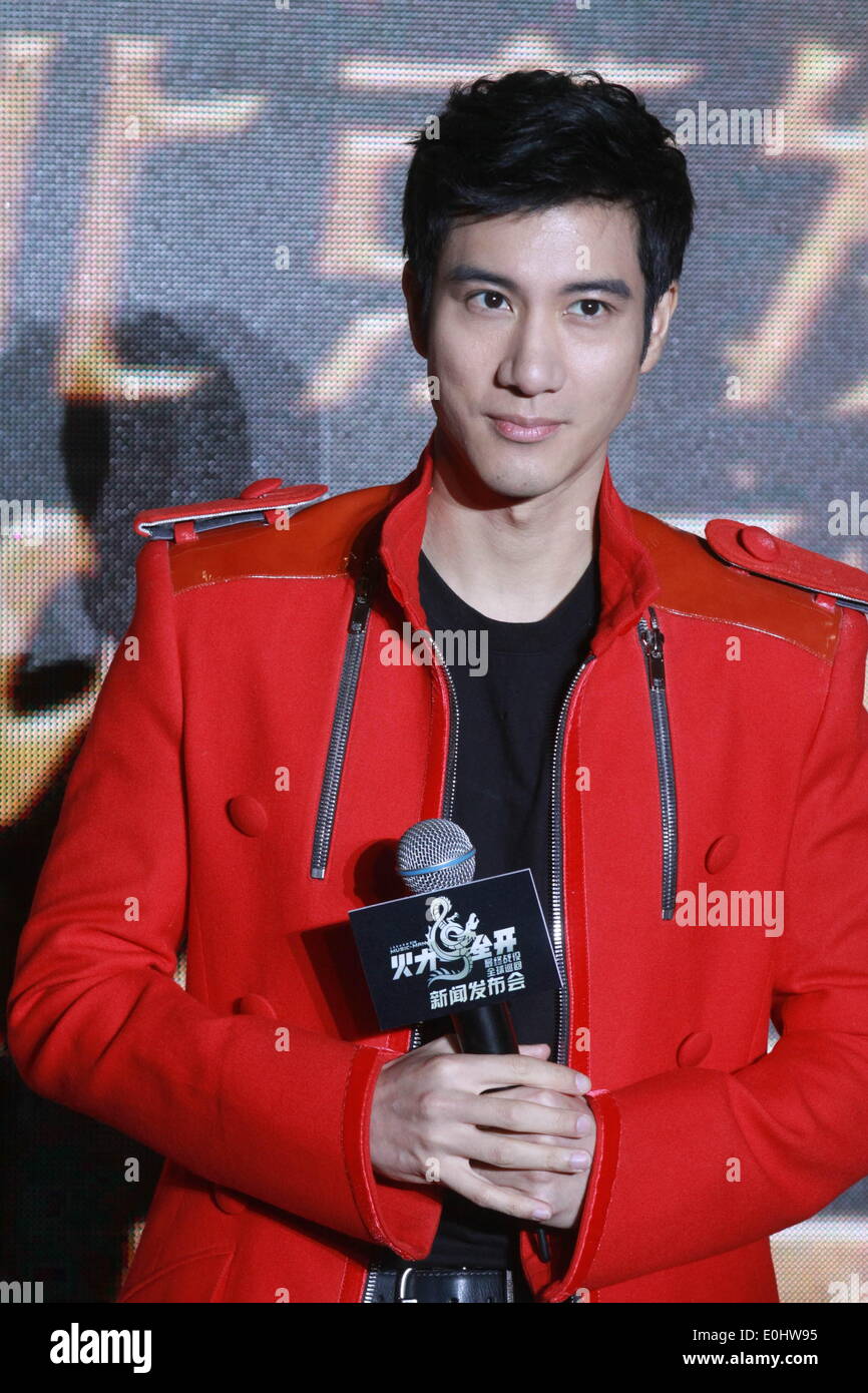 Beijing, China. 8th May, 2014. Singer Leehom Wang attends concert press ...