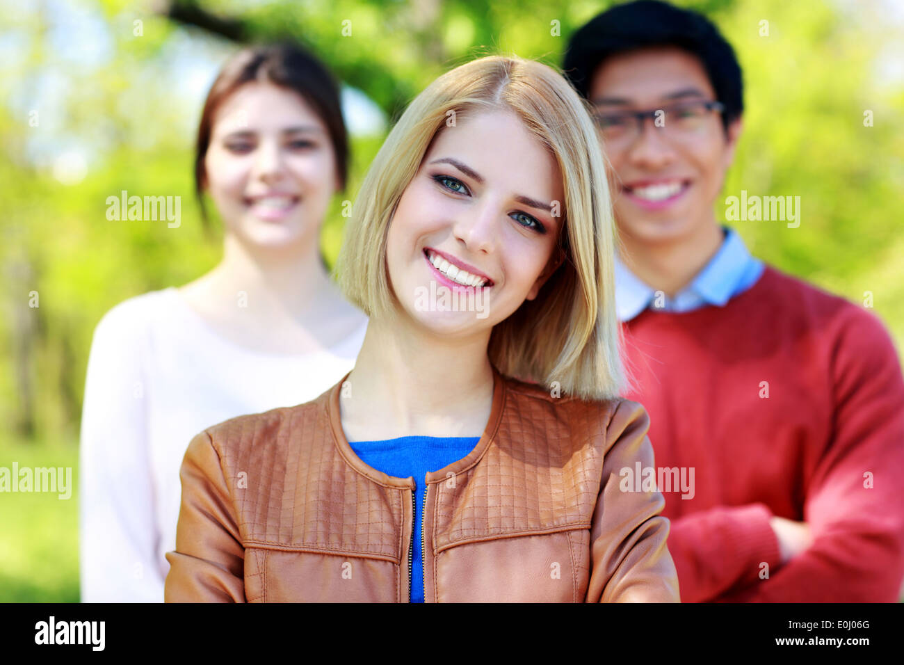 Group happy teen high hi-res stock photography and images - Alamy