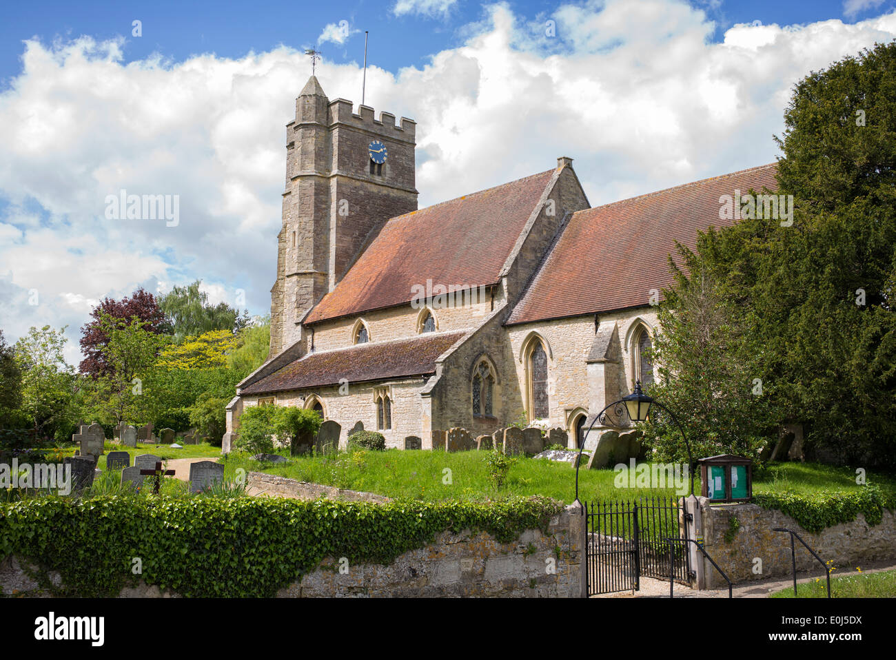 St John the Baptist parish church in Stanton St. John, Oxfordshire, England Stock Photo