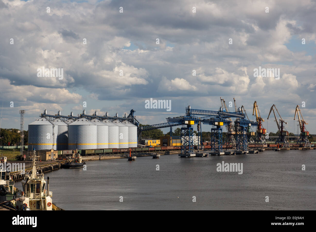 port grain terminals Stock Photo