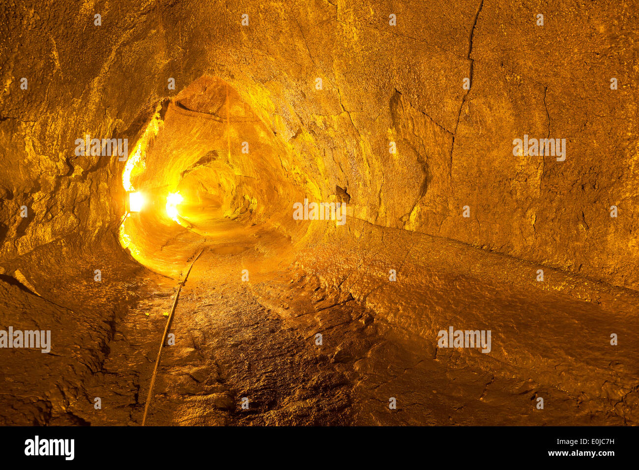 Volcano lava tunnel hires stock photography and images Alamy