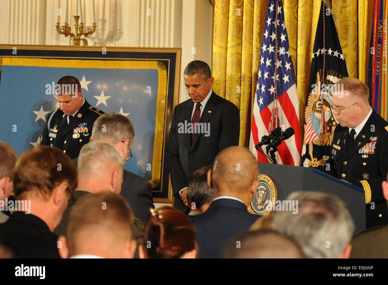 US President Barack Obama and former Army Sergeant Kyle White at the ...