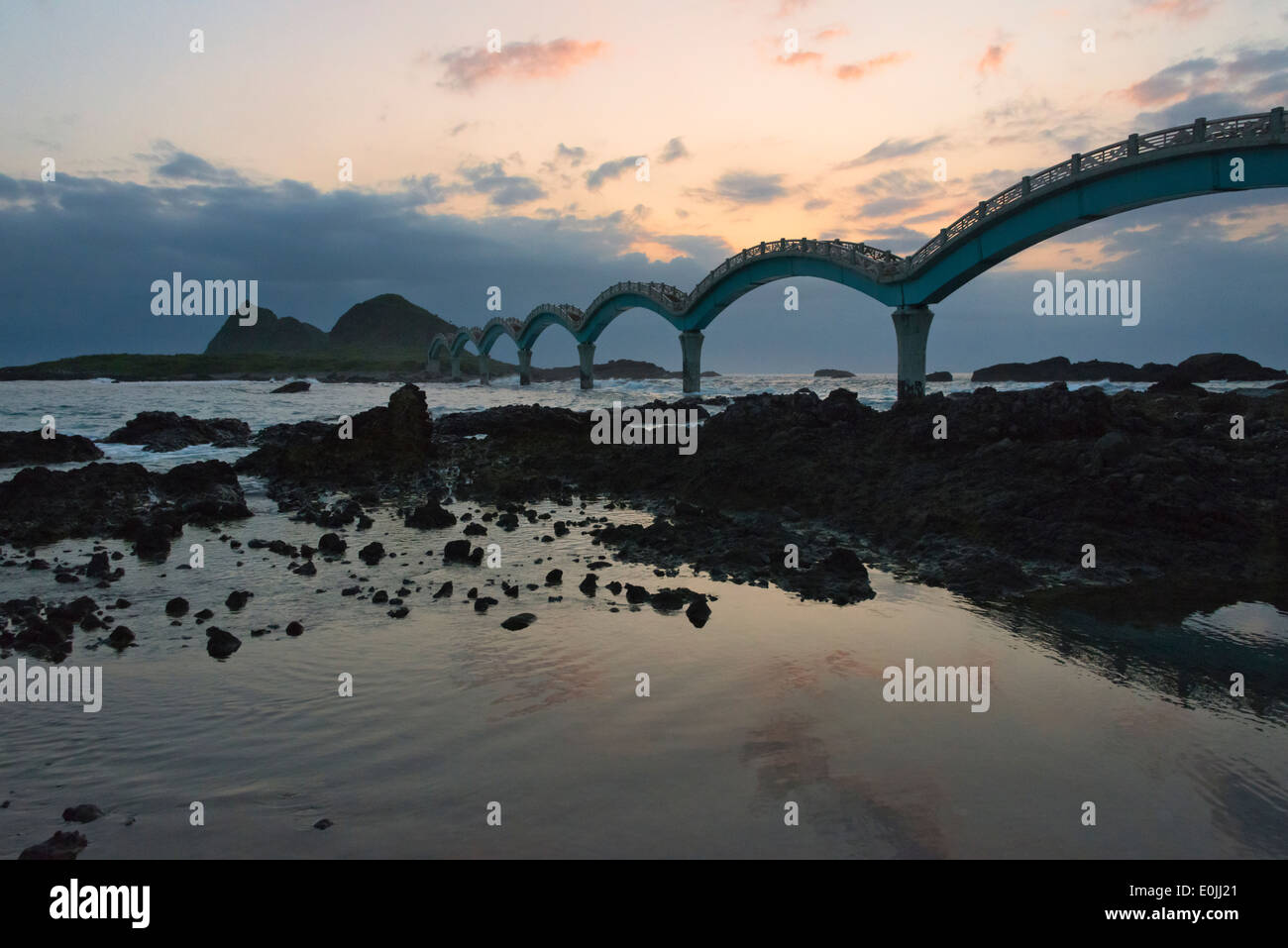 Eight-Arch Cross-Ocean Bridge at dawn, Sansiantai, Taitung County ...