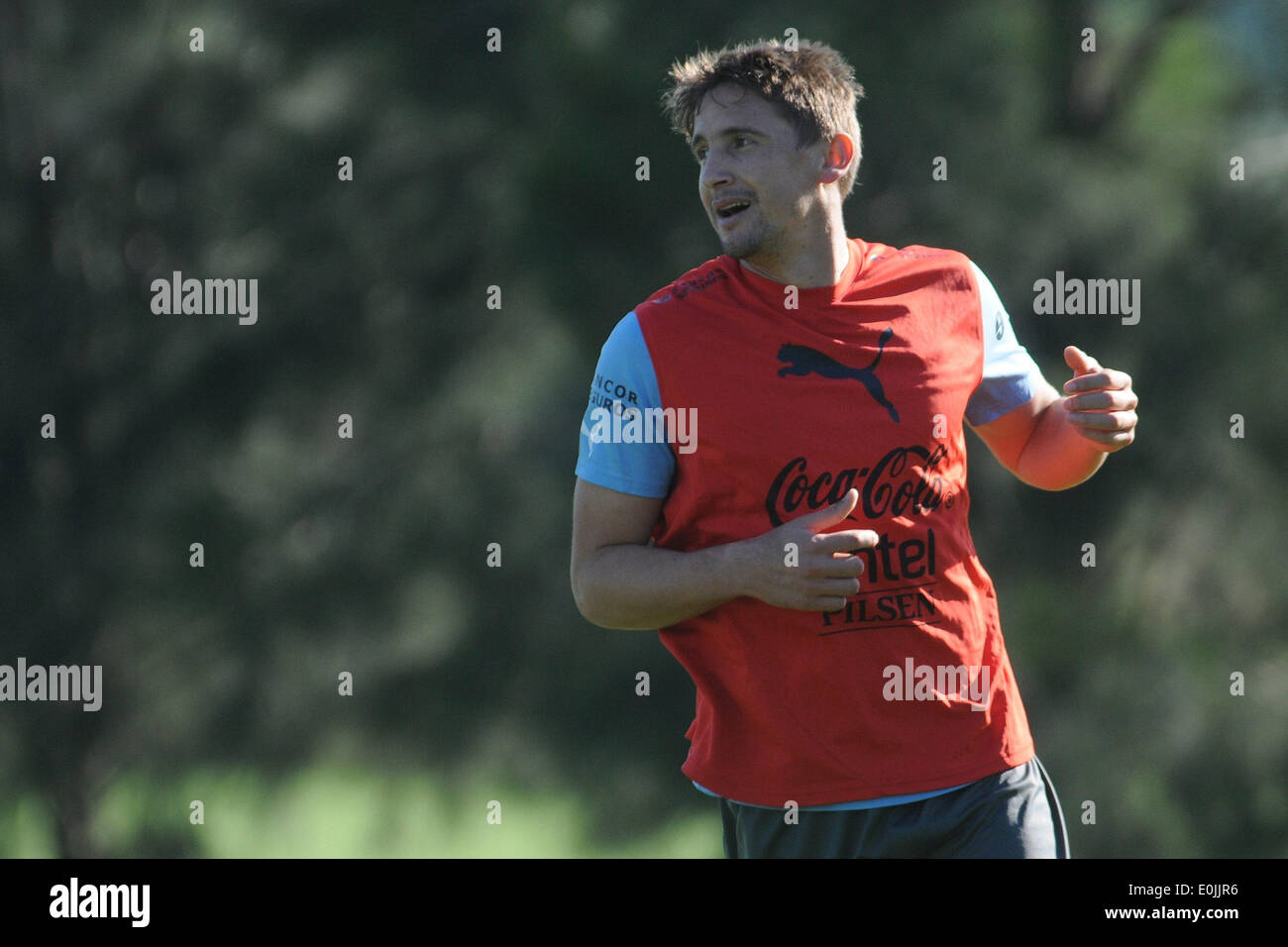 Montevideo, Uruguay. 14th May, 2014. Player of the Uruguayan national football team Gaston Ramirez attends a training sesion, prior to the 2014 FIFA World Cup Brazil, in the High Performance Complex Uruguay Celeste, in Montevideo, capital of Uruguay, on May 14, 2014. Credit:  Nicolas Celaya/Xinhua/Alamy Live News Stock Photo
