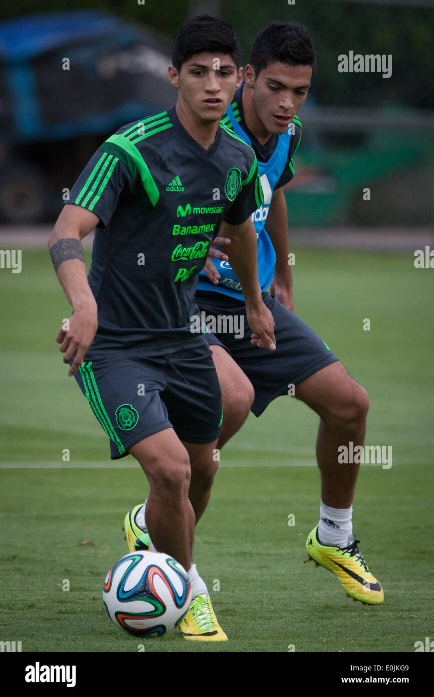 Mexico City, Mexico. 14th May, 2014. Alan Pulido (L) and Raul Jimenez from Mexico's national soccer team take part in a training session, in Mexico City, capital of Mexico, on May 14, 2014. Credit:  Pedro Mera/Xinhua/Alamy Live News Stock Photo