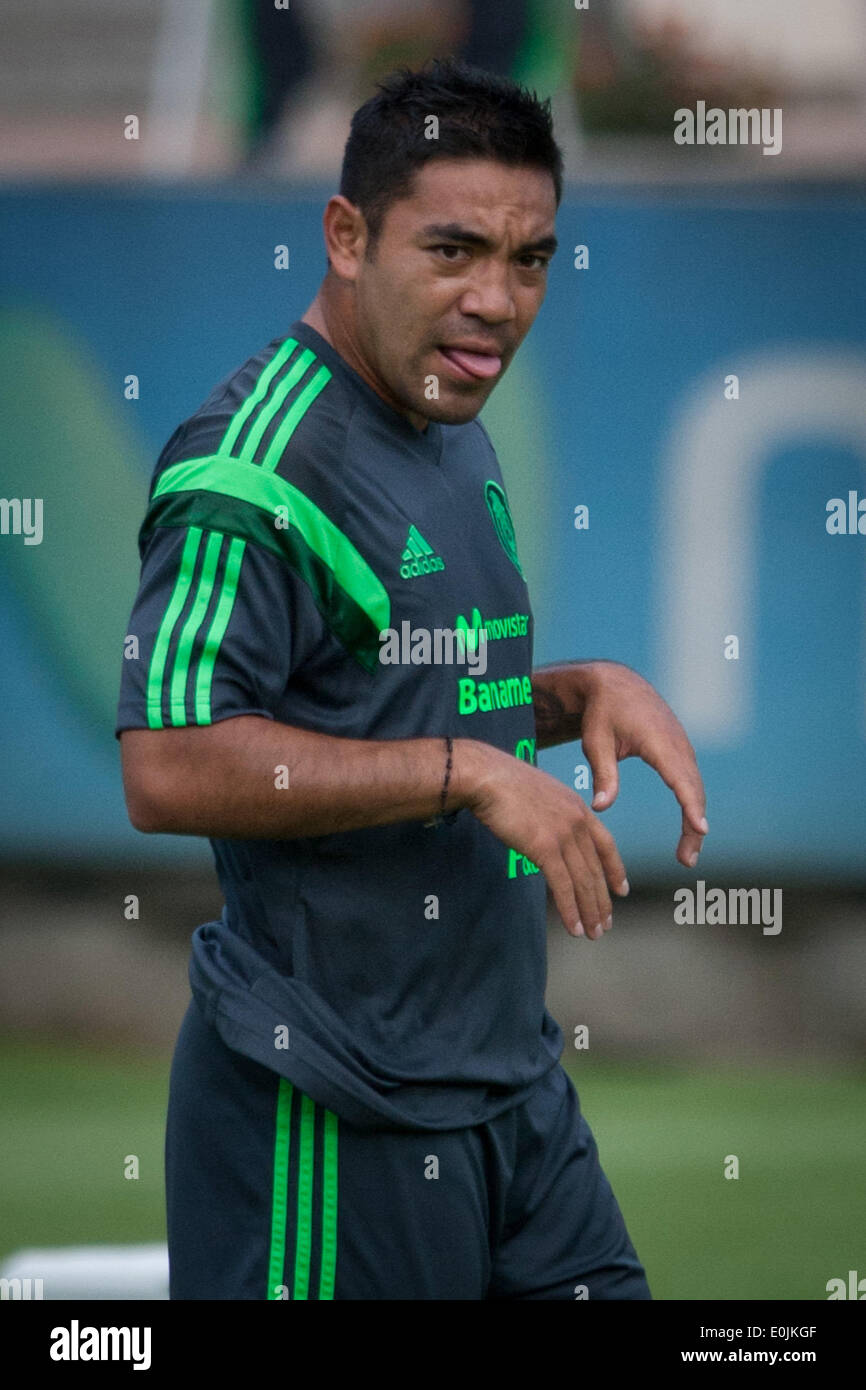 Mexico City, Mexico. 14th May, 2014. Marco Fabian from Mexico's national soccer team takes part in a training session, in Mexico City, capital of Mexico, on May 14, 2014. Credit:  Pedro Mera/Xinhua/Alamy Live News Stock Photo