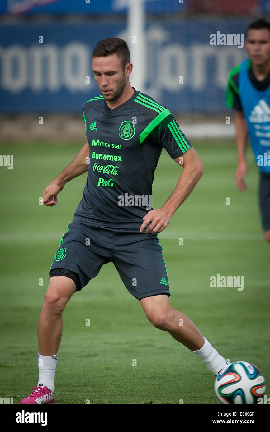 Mexico City, Mexico. 14th May, 2014. Miguel Layun from Mexico's national soccer team takes part in a training session, in Mexico City, capital of Mexico, on May 14, 2014. Credit:  Pedro Mera/Xinhua/Alamy Live News Stock Photo