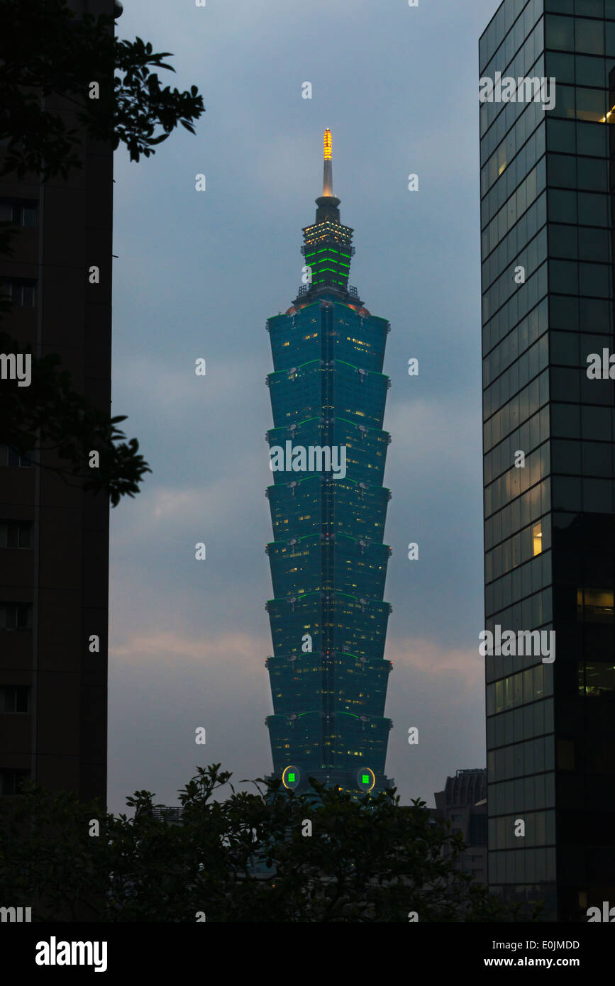 Night view of Taipei 101, Tawan Stock Photo