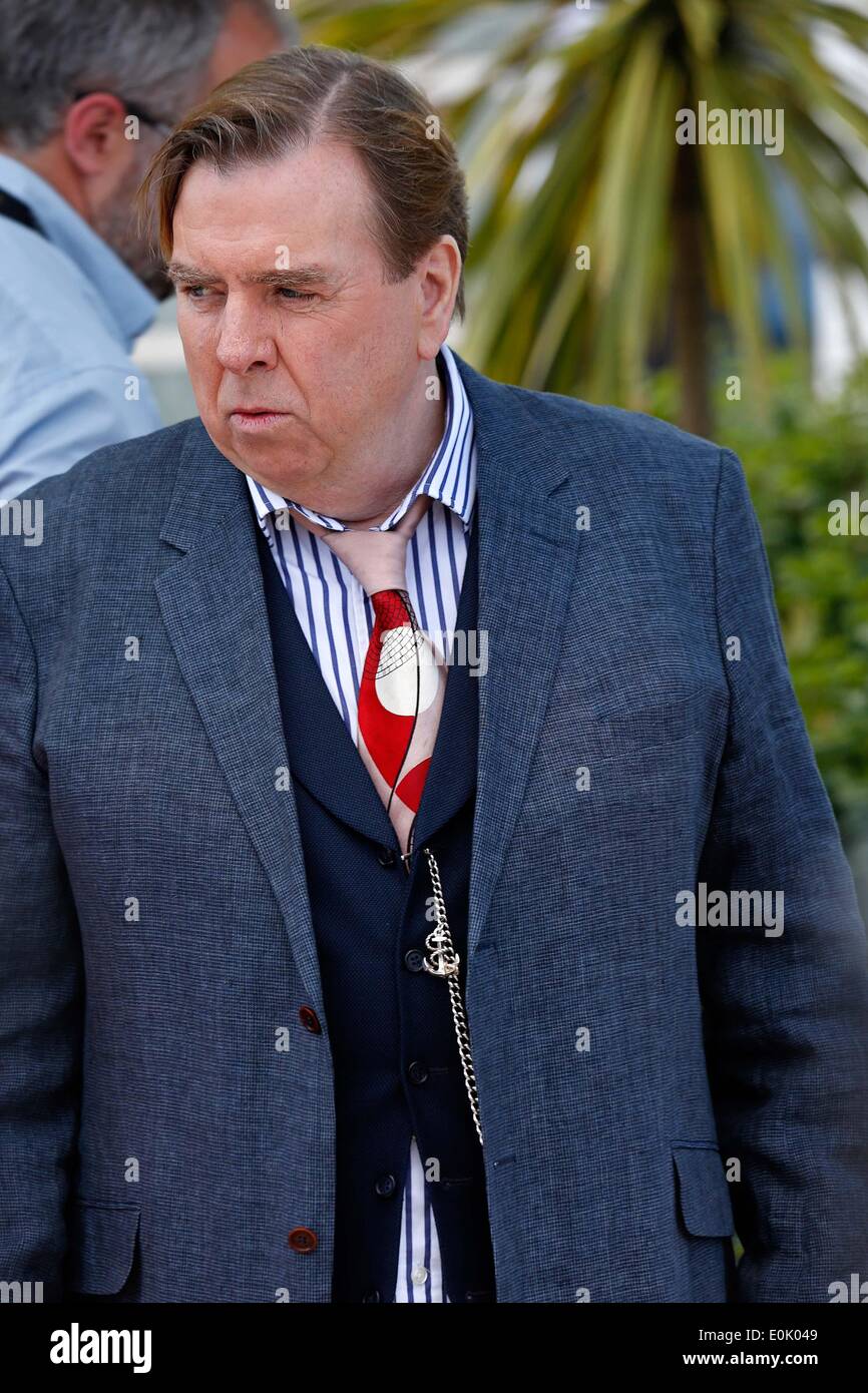 Cannes, Ca, France. 15th May, 2014. Timothy Spall at the Mr. Turner Credit:  Roger Harvey/Globe Photos/ZUMAPRESS.com/Alamy Live News Stock Photo