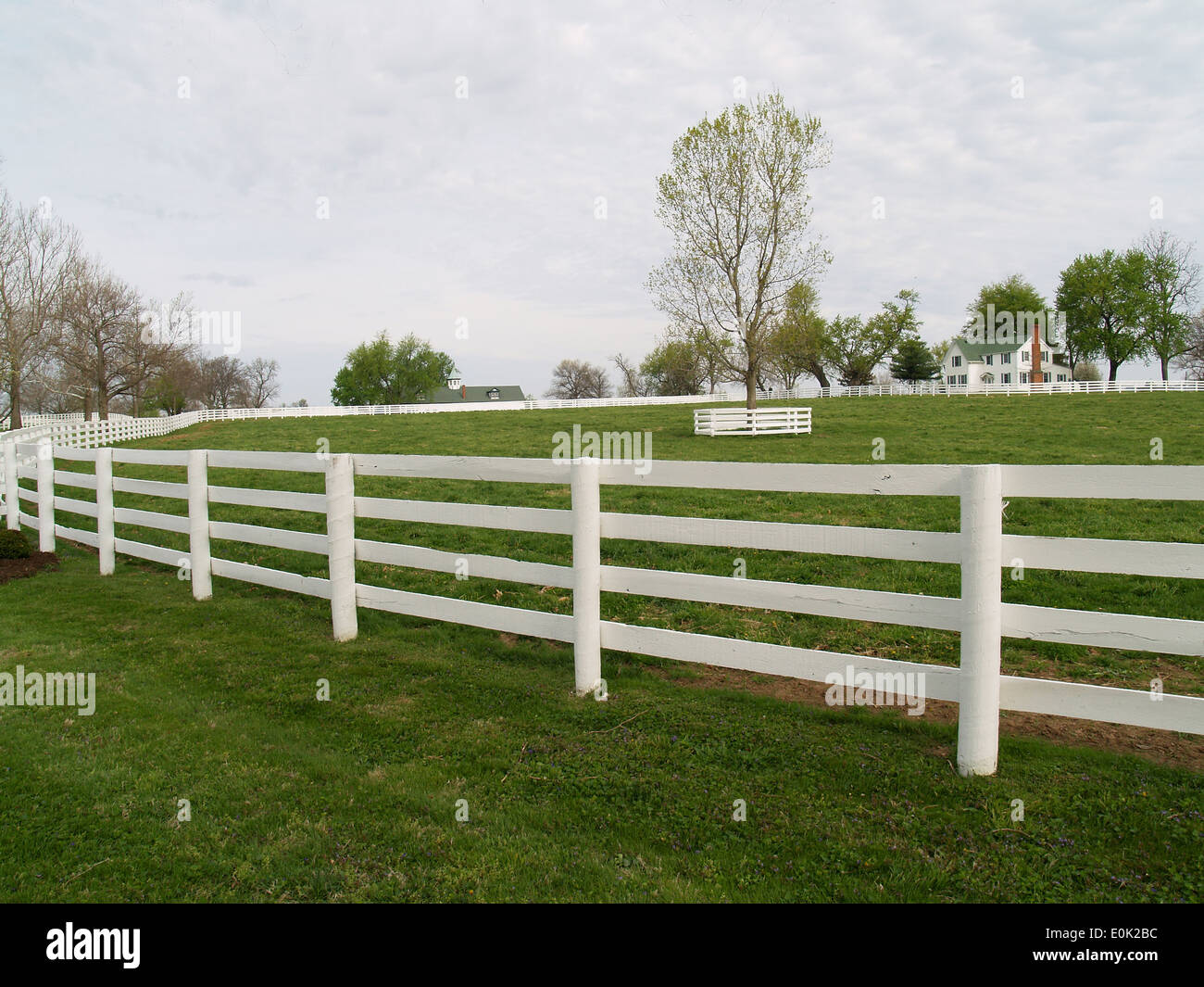 White Fences High Resolution Stock Photography and Images - Alamy