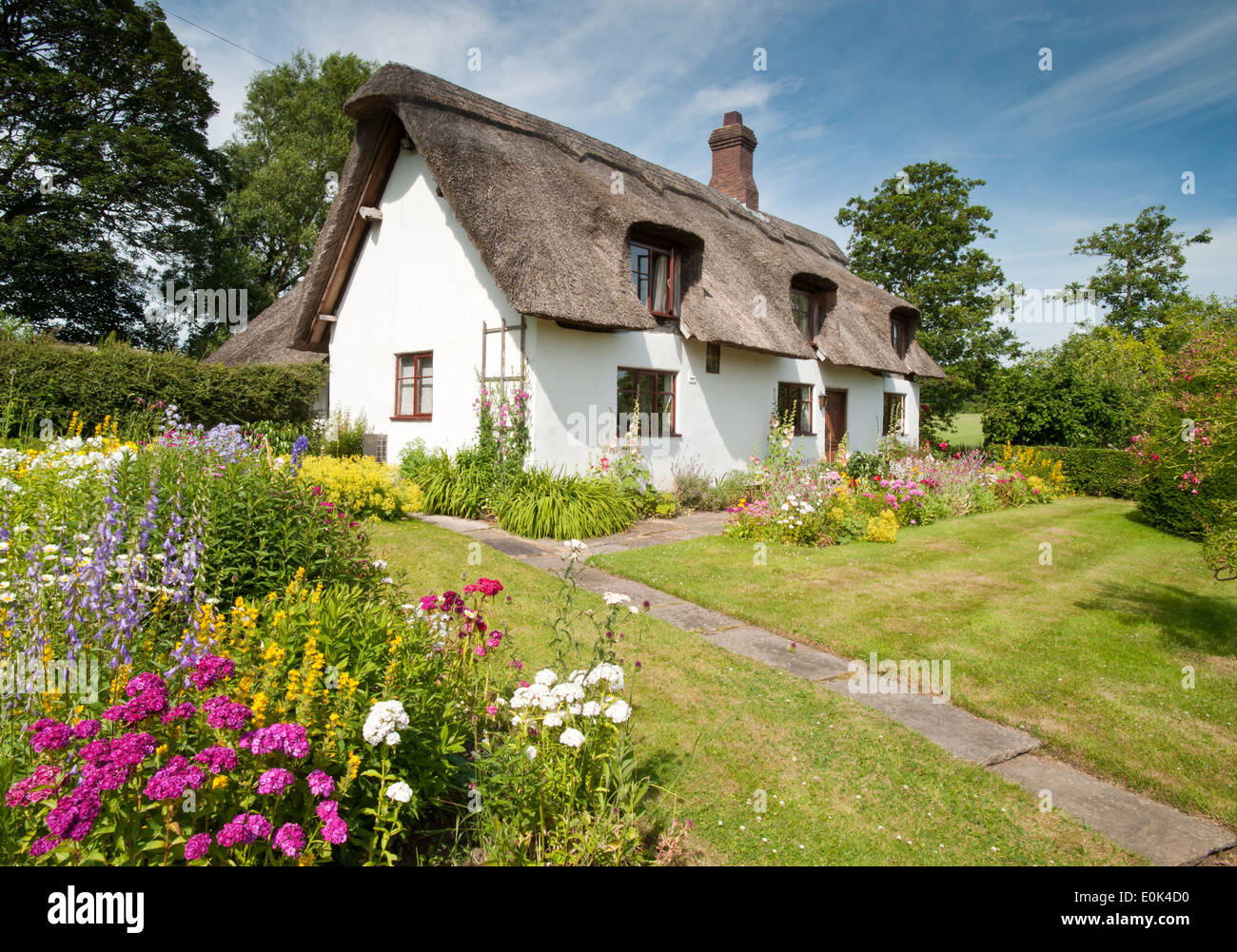 Kidbrook Cottage in Summer, Comerbach, Cheshire, England, UK Stock Photo