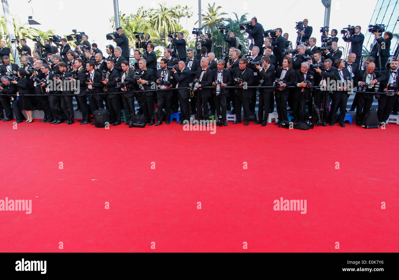 RED CARPET PHOTOGRAPHERS MR. TURNER PREMIERE 67TH CANNES FILM FESTIVAL CANNES  FRANCE 15 May 2014 Stock Photo