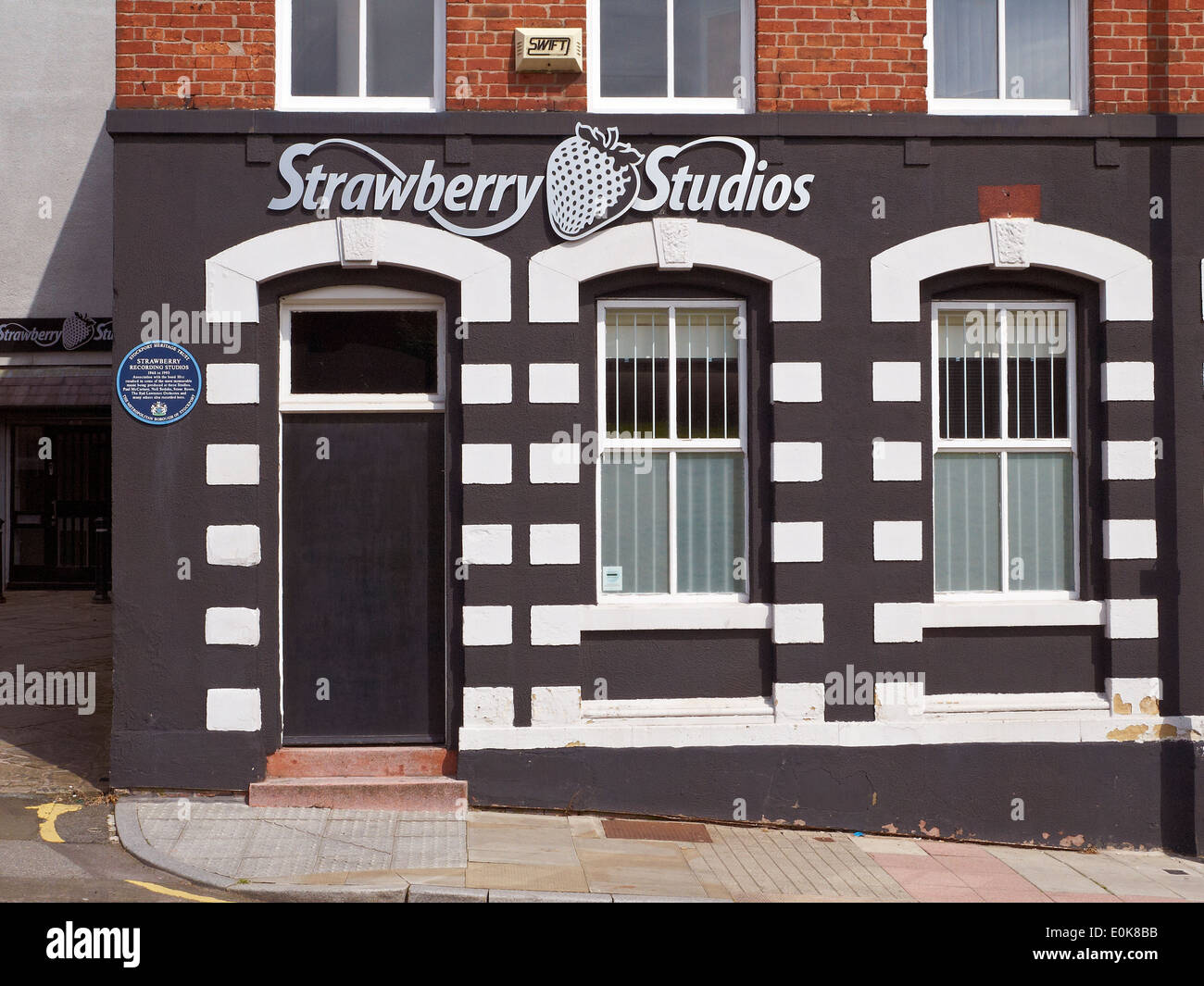 Strawberry Studios Former 10cc Recording Studio On Waterloo Road In Stock Photo Alamy