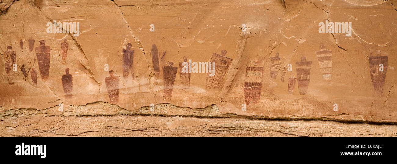 Ancient pictographs, Great Gallery, Horseshoe Canyon, Canyonlands National Park, Utah USA Stock Photo
