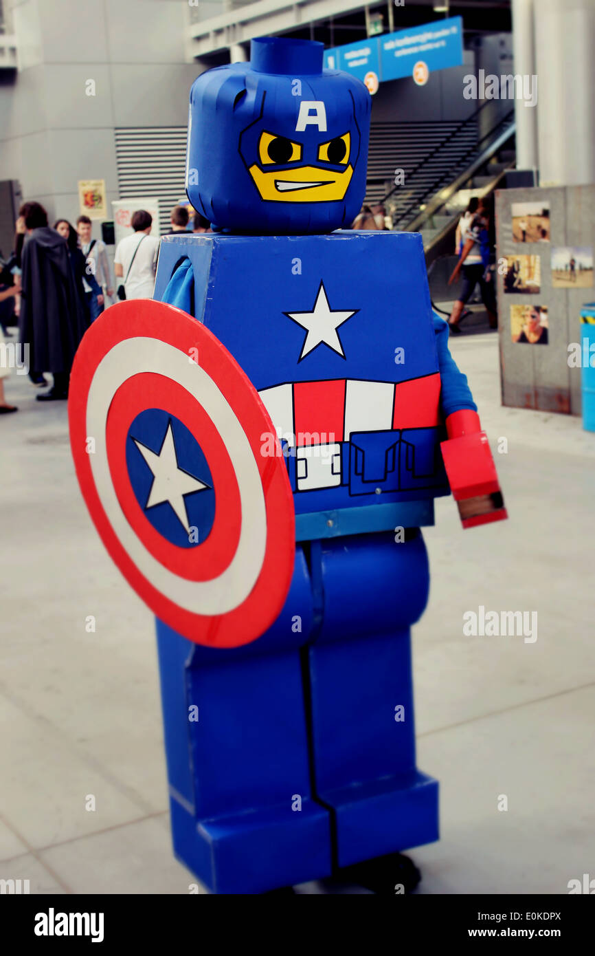 Lego captain america hi-res stock photography and images - Alamy